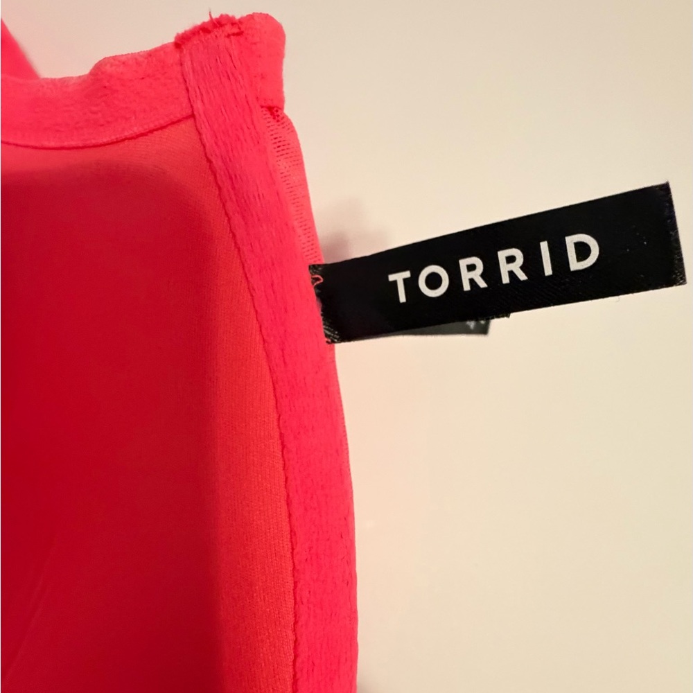 Torrid 48D Coral Pink Lace Front-Close Underwire Bra Plus Torrid - Picture 3 of 6